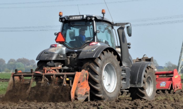 How FJD Tractor Autosteer Has Been Reducing Farmers' Input Costs?